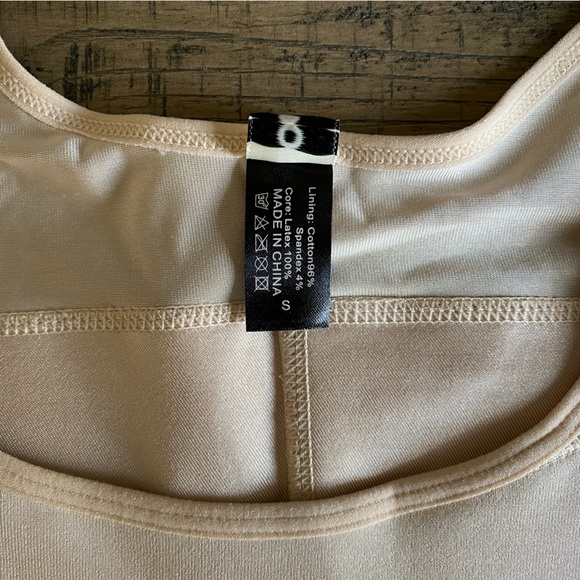 Camila Spanx | Size Small - Picture 6 of 7